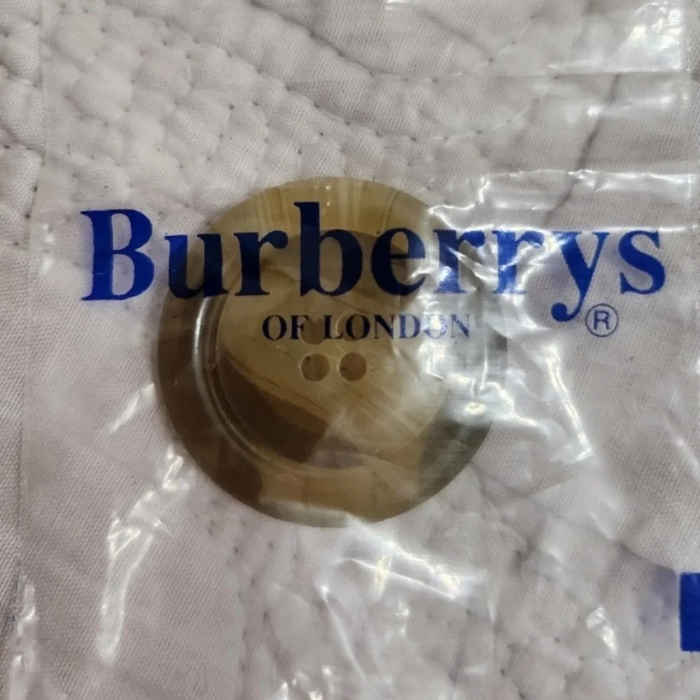 Burberry Beige Trench Coat with Signature Check Lining - Picture 12 of 16